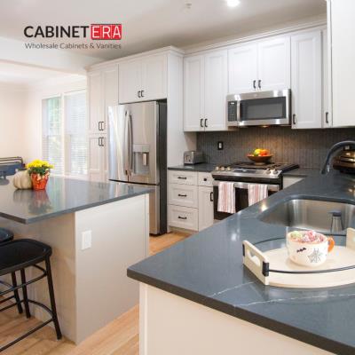 Family-Friendly Kitchen Design Ideas in La Plata