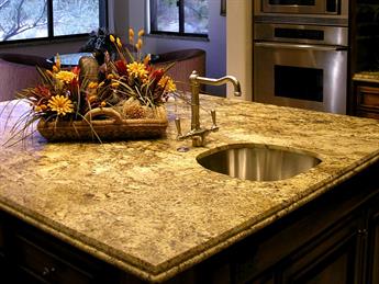 The 2 Best Materials for Countertops: Quartz and Granite!